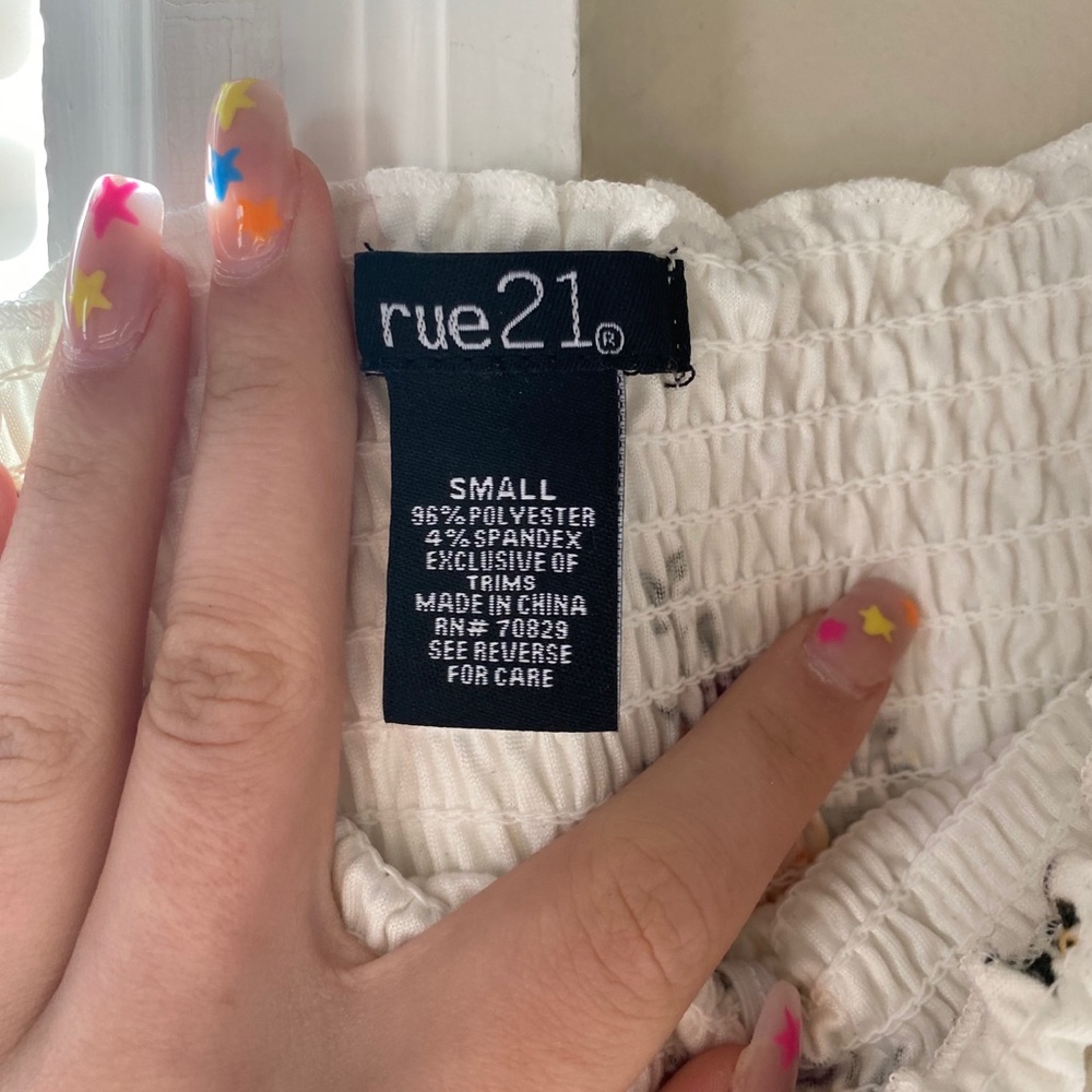 Top - Picture 2 of 3